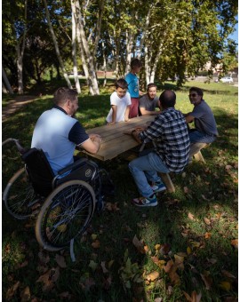 Adapted picnic table MASGAMES LYON