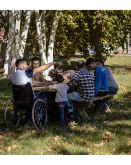 Adapted picnic table MASGAMES LYON