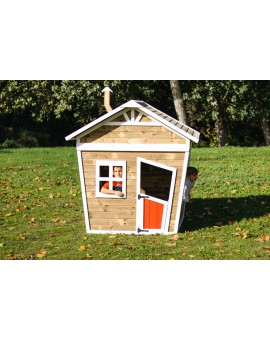 Wooden children's house made of Masgames FADA panels